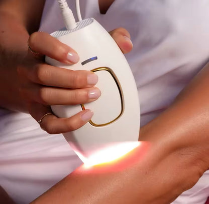 Dile adiós a la depilación diaria, al dolor, la irritación, las molestas  machas en  y a esos bellitos que siempre vuelven. CON NUESTRA DEPILADORA LASER  ✨🧖♀️